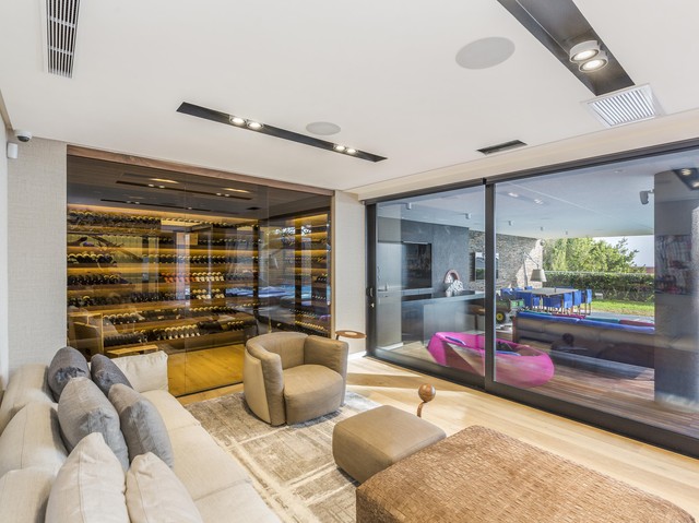 4 Bedroom Property for Sale in Camps Bay Western Cape